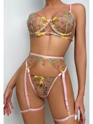 Ensemble de lingerie sexy en dentelle trois pièces de couleur rose clair avec motif floral.