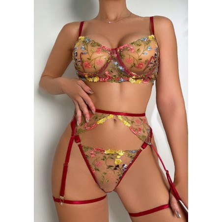 Ensemble de lingerie sexy en dentelle trois pièces de couleur rouge bordeaux, motif floral.