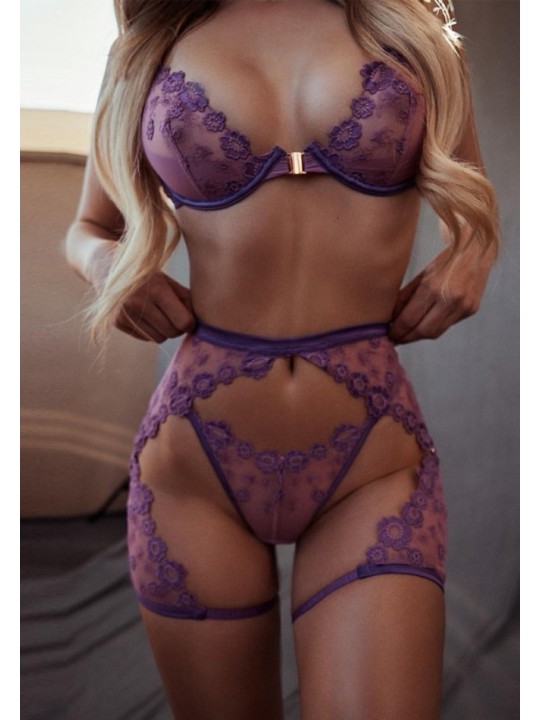 Ensemble de lingerie sexy en dentelle trois pièces de couleur lilas avec motif floral.