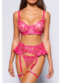 Ensemble de lingerie sexy en dentelle trois pièces de couleur rose avec motif de cœurs.