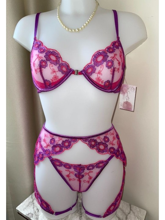 Three-piece sexy lace lingerie set in lilac color featuring floral design